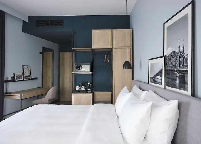 Radisson Budapart 4*