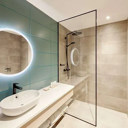 Radisson Budapart 4*
