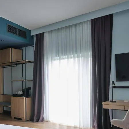 Radisson Budapart 4*