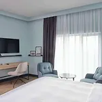 Radisson Budapart 4*